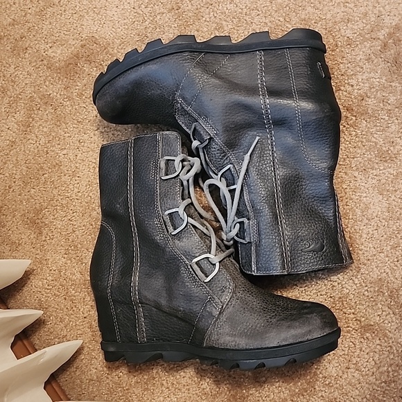 Sorel Joan of Artic II Wedge Distressed Waterproof Boots - Picture 11 of 13